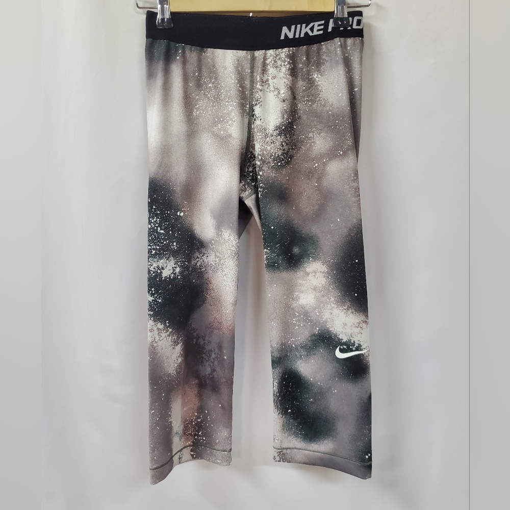 Womens Nike Pro capri leggings